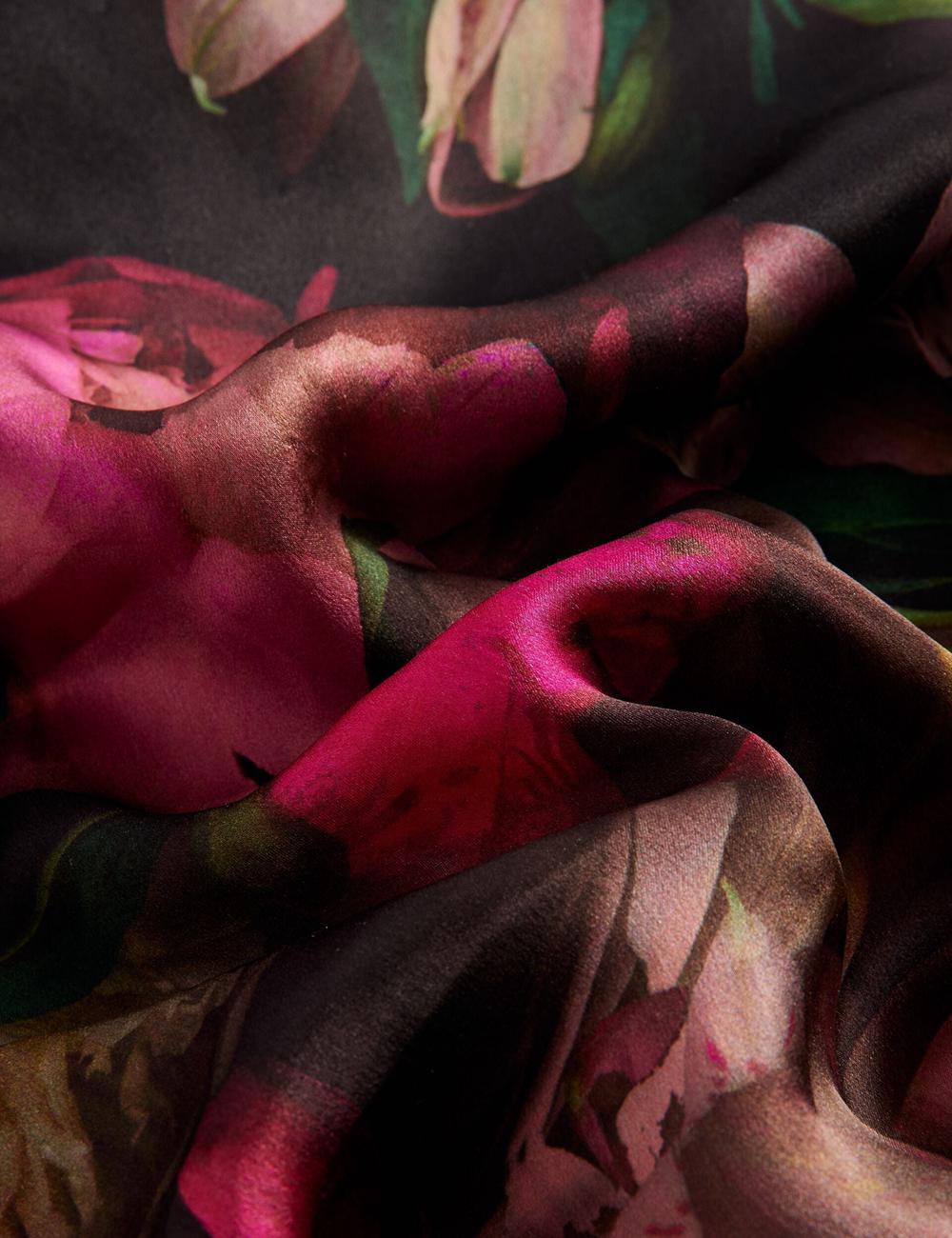 Black Ted Baker LEEEAA - Printed Silk Satin Square Women Scarves | Canada  ZRG-192548