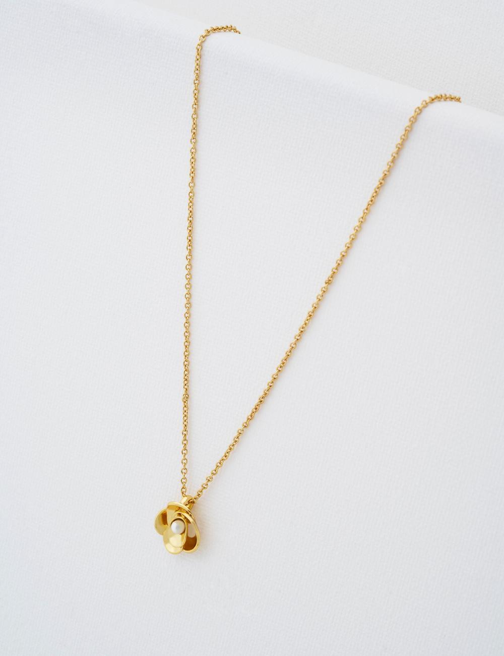 Gold Ted Baker FLORA - Pearl Detail Flower Pendant Women Necklaces | Canada  ZKO-783516