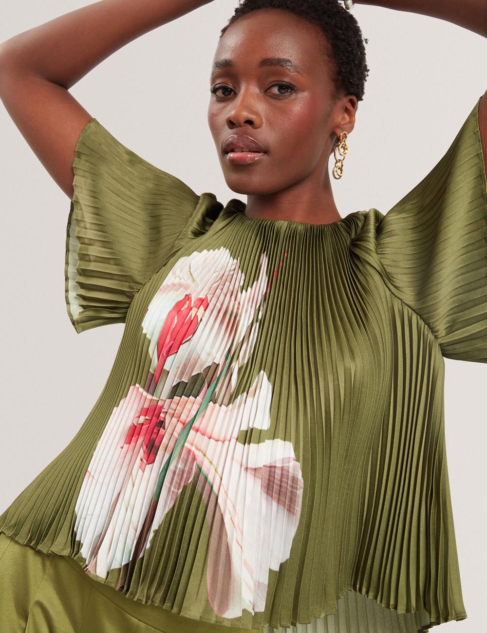 Green Ted Baker LIONAA - Floral Graphic Pleated Satin Short Sleeve Women Blouses | Canada  CQO-175928