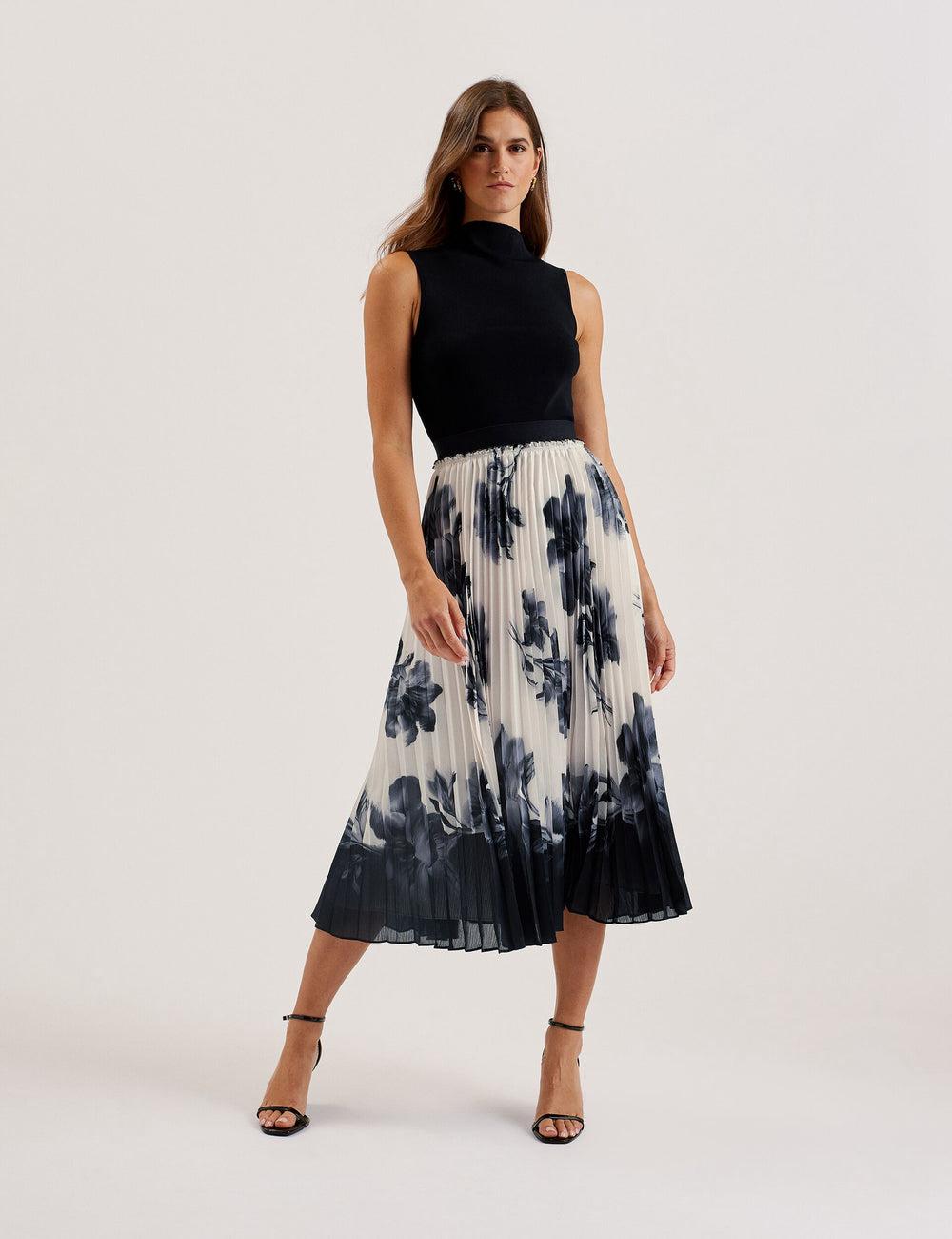 Ivory Ted Baker EMISTA - Monochrome Print Pleated Women Midi Skirts | Canada  VWQ-174859